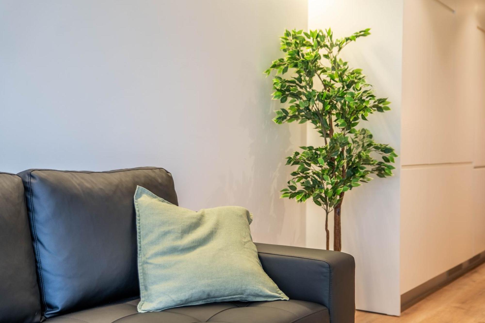 Trindade Bliss: 1Br W/ Free Parking By Lovelystay Porto Ngoại thất bức ảnh